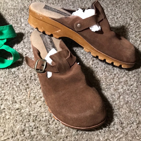 Womens leather craft slip ons - Picture 1 of 1